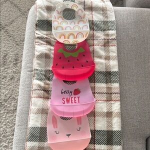Colorful Kids Silicone Bib Set